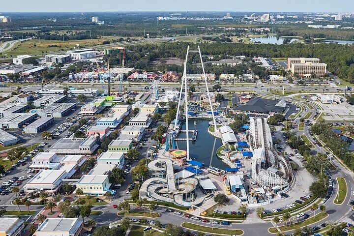 Private vs Small Group Tours in Orlando: Which Should You Book? (2026) 13 Day 16 miles Private Helicopter Tour over Fun Spot