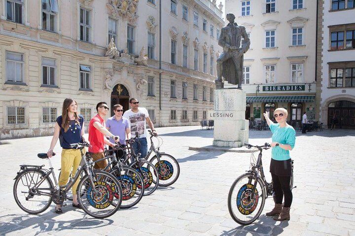 Private vs Small Group Tours in Vienna: Which Should You Book? (2026) 12 Vienna City Bike Tour
