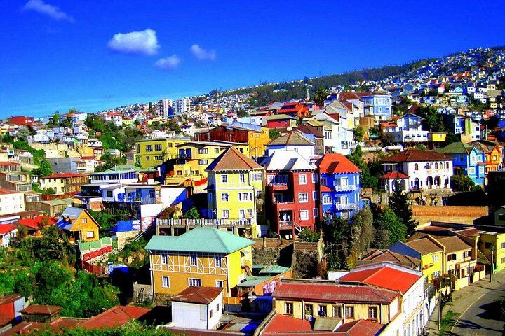 Valparaiso Port and Viña del Mar with Casablanca Wine Tasting in Santiago