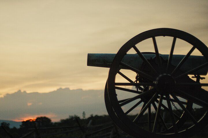 Best Things To Do in Gettysburg: Gettysburg National Military Park & Gettysburg Museum and Visitor Center 16 Echoes of War All Ages Ghost Tour
