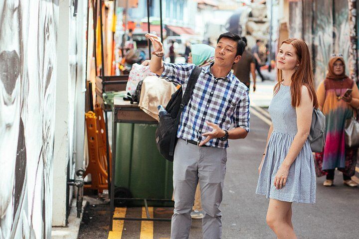 The Award-Winning PRIVATE Food Tour: 10 Tastings of 3 Cultures in Singapore