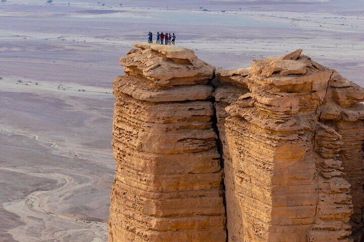 Best Tours & Experiences in Riyadh 14 Edge of the World by 4x4 Car, Camels, Gazelles & Sunset