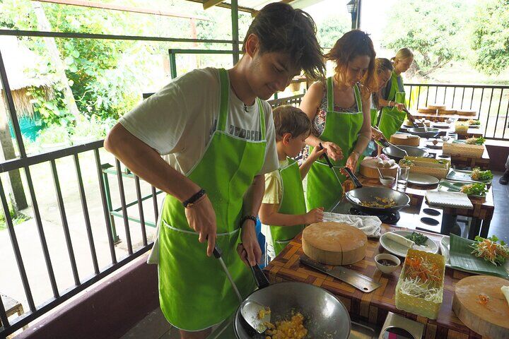 Things to Do in Chiang Mai with Kids: A Family Guide (2026) 9 Full Day Thai Cooking at Farm (Chiang Mai)