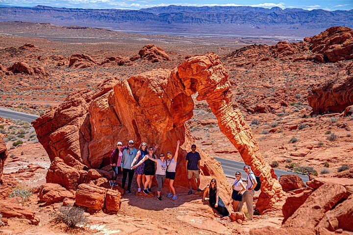 Small Group: Valley of Fire Half Day Tour from Las Vegas (2026 Review & Booking Guide) 1 Small Group: Valley of Fire Half Day Tour from Las Vegas in Las Vegas
