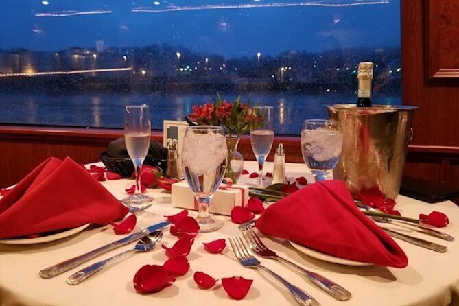 Knoxville River Cruise Aboard the Volunteer Princess - Knoxville Tennessee