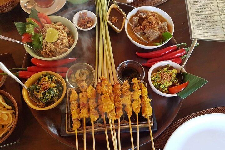 Ubud Cooking Class Bali with Balinese Chef (2026 Review & Booking Guide) 1 Ubud Cooking Class Bali with Balinese Chef in Ubud