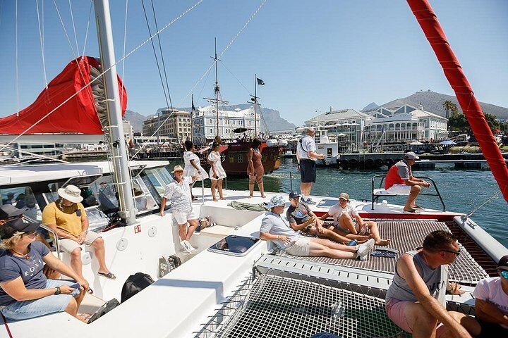 How to Get Around Cape Town: Public Transport & Walkability Guide (2026) 11 1- Hour Catamaran Cruise Cape Town