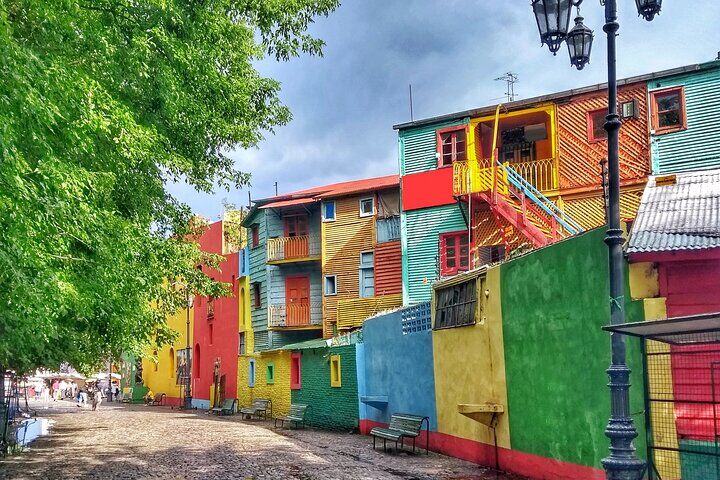 Private vs Small Group Tours in Buenos Aires: Which Should You Book? (2026) 14 Private City Tour with a friend in Buenos Aires