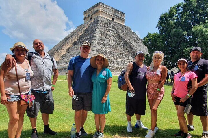 Chichen Itza Tickets Compared: Ticket vs Tour from Cancun (Early Access vs Standard) (2026) 16 Early Access to Chichen Itza with optional pick-up