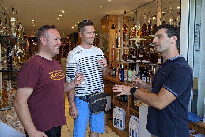 Meilleurs tours et expériences à La Rochelle France 25 Food Tour Discover La Rochelle - La Rochelle France
