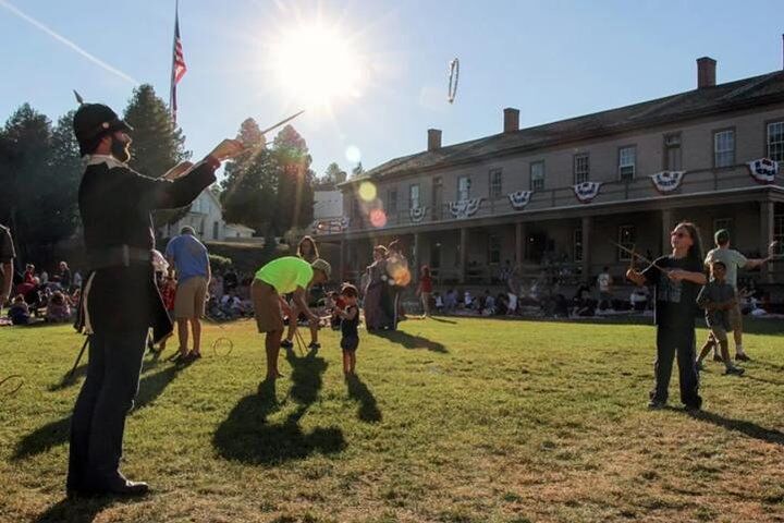 Mackinaw City, Michigan 최고의 투어 & 체험 14 Fort Mackinac Admission