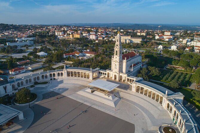 From Lisbon Fatima Batalha Nazare Obidos Small Group Tour