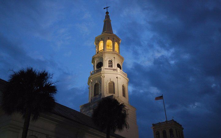 찰스턴(사우스캐롤라이나) 추천 투어 & 체험 15 Ghosts of Charleston Walking Tour + Unitarian Church Graveyard