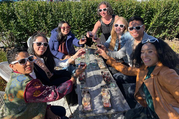 Half Day(AM) North Fork Private Wine & Food Tour by Local Expert