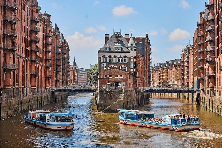 Migliori tour ed esperienze a Hamburg Germany 22 Hamburg: 1-hour harbor tour