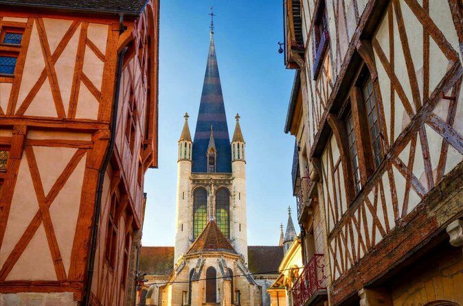 Melhores passeios e experiências em Dijon France 27 Hello Dijon Private 2 Hour Intro City Walk with Local Guide - Dijon France