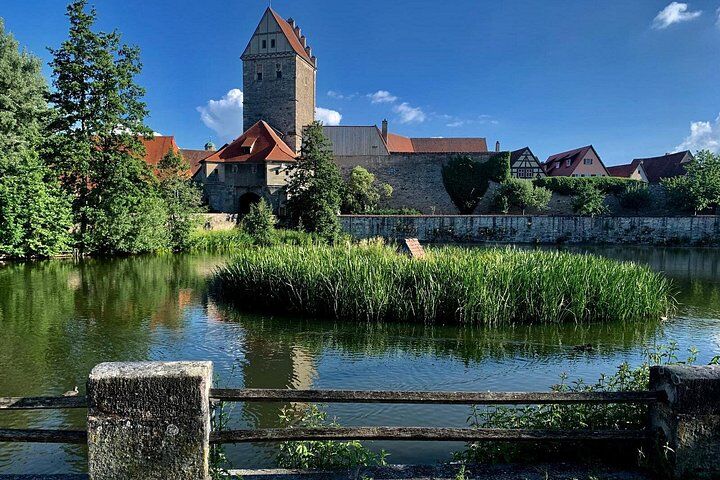 Historical experience tour through Dinkelsbühl with beer and snacks