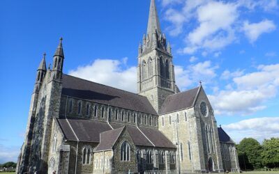 Killarney Travel Guide: Gateway to Ireland’s Lakes and Ring of Kerry