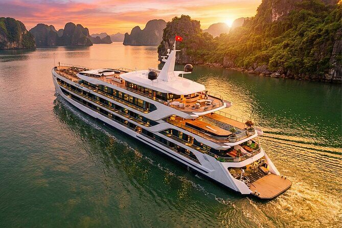 Lan Ha Bay Overnight on Boat Junior Suite Cabin from Hanoi on 5 Star Cruise