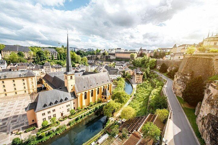 Meilleurs tours et expériences à Luxembourg City 18 Luxembourg city walking and wine tasting tour