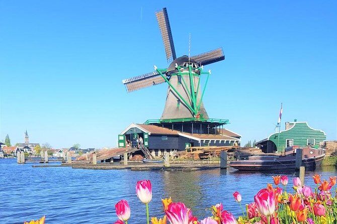 Marken Volendam and Zaanse Schans Cheese Windmills and Clogs - Volendam Netherlands