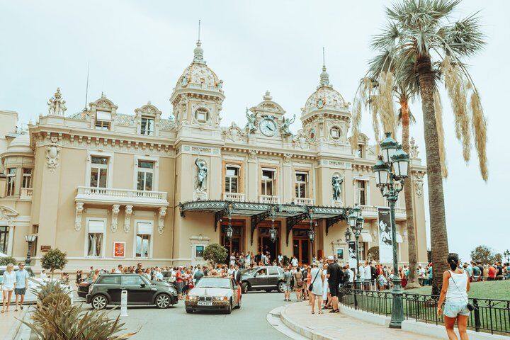Meilleurs tours et expériences à Monaco 22 Monaco Formula 1 Circuit Self Guided Walking Tour with App