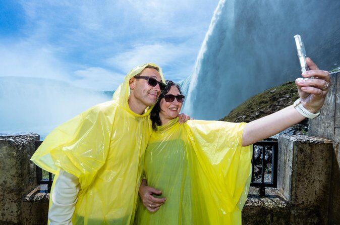 Niagara Falls Small Group Walking Tour W Voyage to the Falls Boat