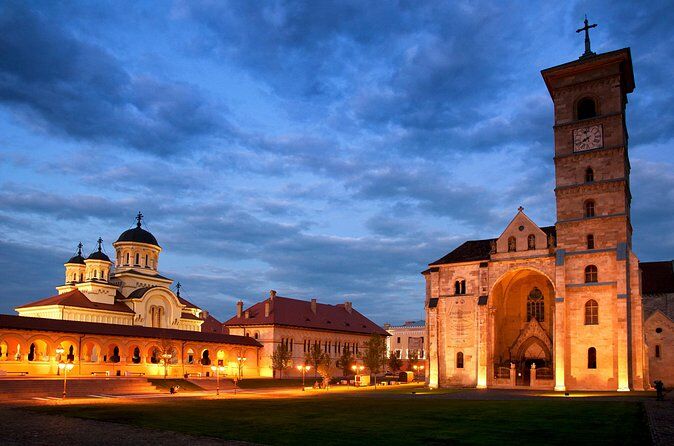 Meilleurs tours et expériences à Sibiu Romania 18 One Day Trip from Sibiu to Sarmizegetusa Hunedoara and Alba Iulia Including Sarmizegetusa Regia and Corvin Cas - Sibiu Romani
