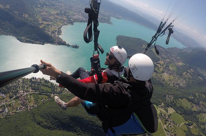 Paragliding Performance Flight Over the Magnificent Lake Annecy - Annecy Lake France