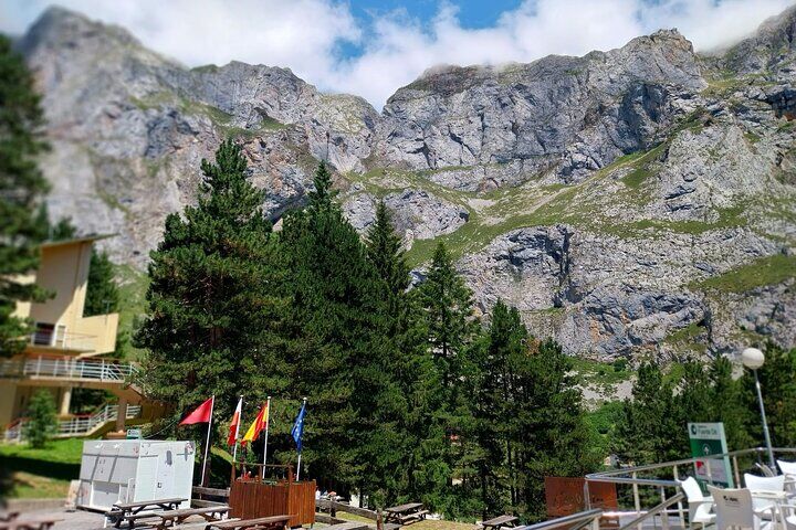 Picos de Europa and Potes Guided Tour from Santander-small groups