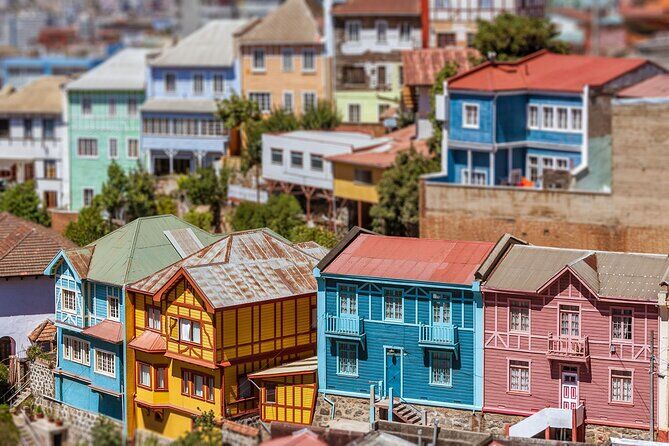 Private Custom Tour with a Local Guide Valparaiso