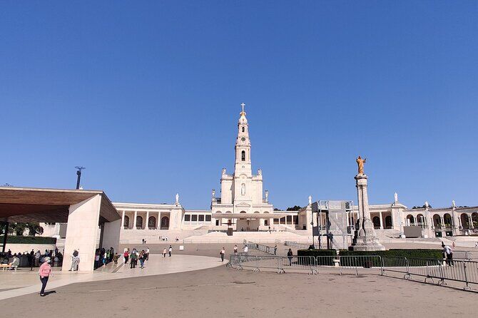 Private Day Tour Fatima Batalha Nazare E Obidos
