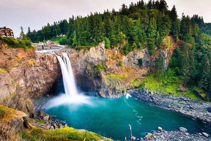 Seattle Wine and Snoqualmie Falls Highlights Tour