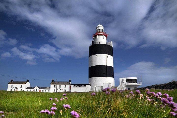 Melhores passeios e experiências em Waterford Ireland 13 Skip the Line: Hook Lighthouse Entrance Ticket and Guided Tour