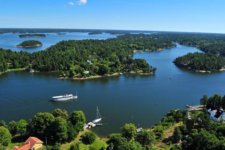 Stockholm Travel Guide: Old Town, Archipelago & Museums (2026) 11 Stockholm Archipelago Cruise with Guide