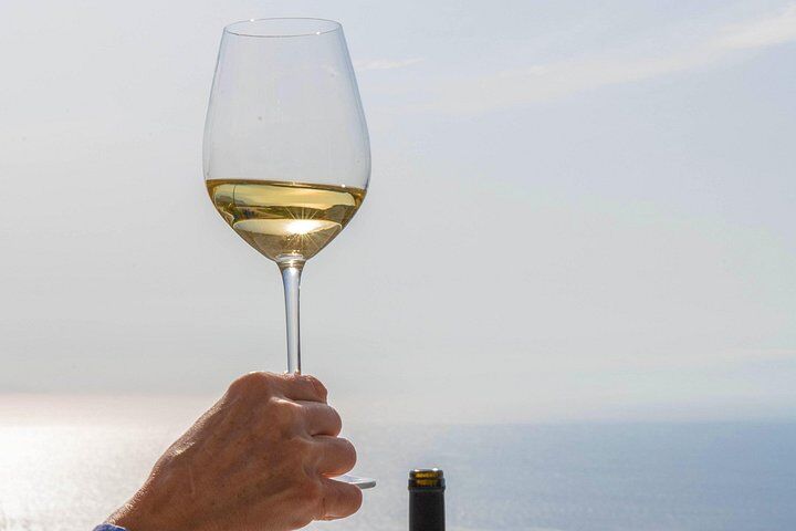 Syros: Small-Group Village Walking Tour with Wine and Snacks