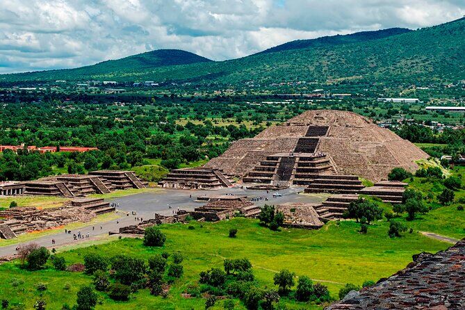 멕시코시티 최고의 투어 & 체험 11 Teotihuacan Basilica Tour