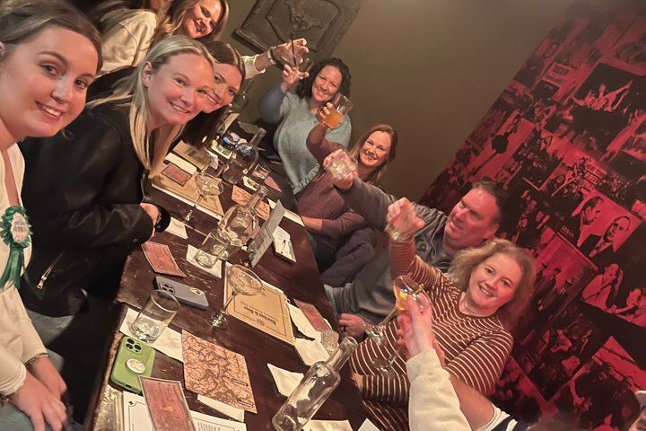 Best Things To Do in Annapolis: United States Naval Academy & Maryland State House 14 Tipsy History Tour: 300+ Years of Annapolis Drinking History