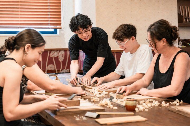 Tokyo : Asakusa Chopsticks Making Class