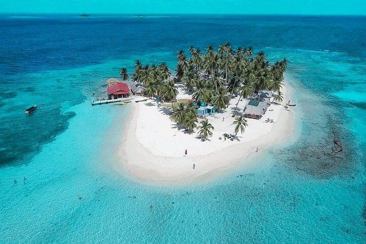 Tour to San Blas : Pass with transport and lunch.