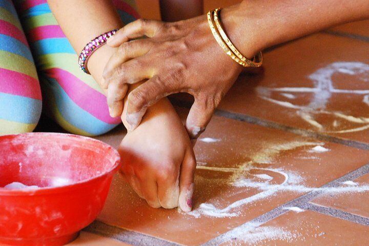 Traditional Kolam Class in Pondicherry