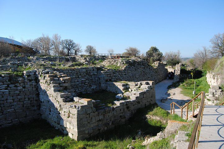 Die besten Touren und Erlebnisse in Çanakkale (Türkei) und Troja 23 Troy and Gallipoli Day Trip from Canakkale