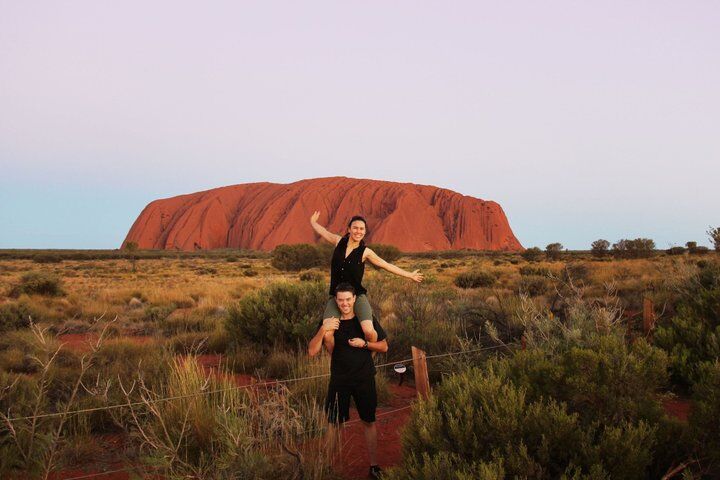 Uluru Day Tour Experience with BBQ Dinner