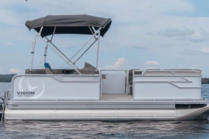 Die besten Touren und Erlebnisse in Ventura, Kalifornien 11 V17 Pontoon E-Boat Rental in Ventura