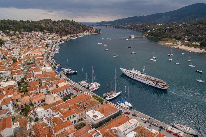 I migliori tour ed esperienze a Egina, Grecia 22 VIP One Day Cruise to Hydra, Poros and Aegina from Athens