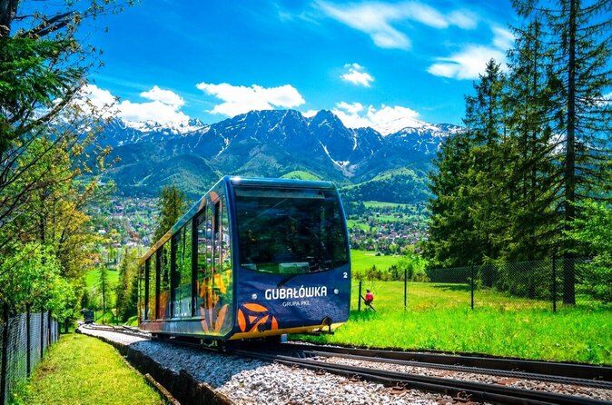 ザコパネ(ポーランド)のおすすめツアー&体験 19 ZAKOPANE and THERMAL BATH Private Tour German - Zakopane Poland